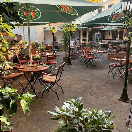 Pension Goldene Mitte Groß-Zimmern エクステリア 写真